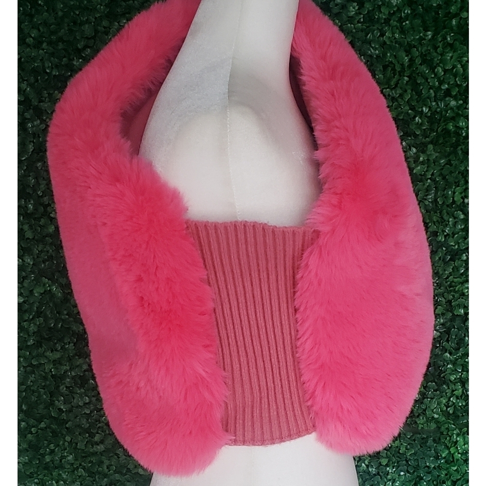 21. Anthropologie Faux Fur Stole - Picture 5 of 10